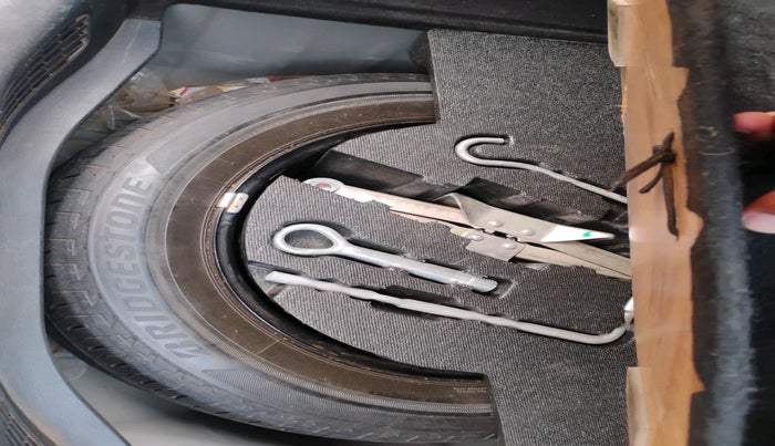 2017 Honda WR-V 1.5L I-DTEC VX MT, Diesel, Manual, 1,28,815 km, tyre