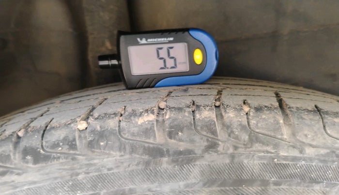 2017 Honda WR-V 1.5L I-DTEC VX MT, Diesel, Manual, 1,28,815 km, tyre