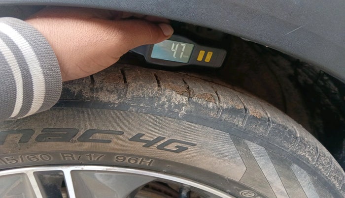 2017 Hyundai Creta SX PLUS AT 1.6 PETROL, Petrol, Automatic, 61,550 km, tyre