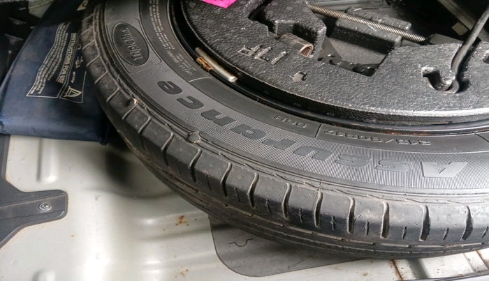 2017 Hyundai Creta SX PLUS AT 1.6 PETROL, Petrol, Automatic, 61,550 km, tyre