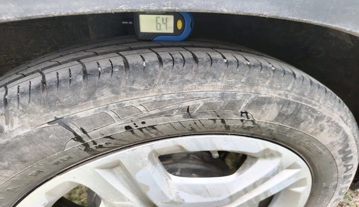 2022 KIA SONET HTK PLUS 1.2, Petrol, Manual, 99,640 km, tyre