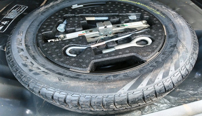 2018 Maruti S Cross ZETA 1.3, Diesel, Manual, 96,689 km, tyre