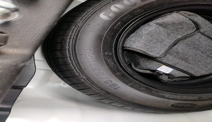 2023 KIA SONET HTK 1.5 DIESEL IMT, Diesel, Manual, 10,276 km, tyre