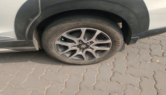 2024 Maruti XL6 ZETA CNG, Petrol, Manual, 35,822 km, tyre