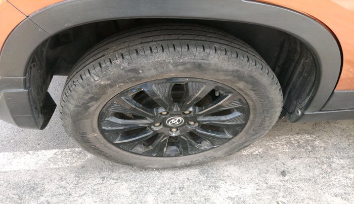 2021 Toyota URBAN CRUISER HIGH GRADE MT, Petrol, Manual, 30,993 km, tyre