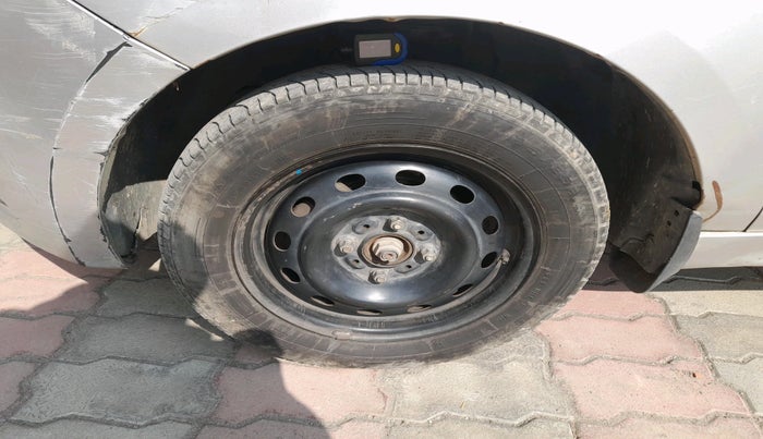 2016 Tata Tiago XZ PETROL, Petrol, Manual, 82,397 km, tyre