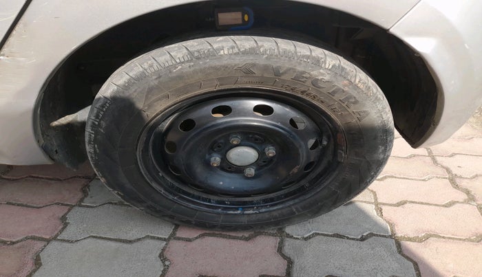 2016 Tata Tiago XZ PETROL, Petrol, Manual, 82,397 km, tyre