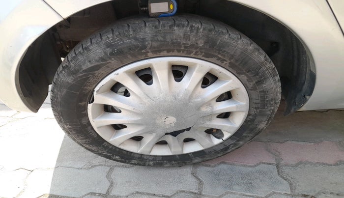 2016 Tata Tiago XZ PETROL, Petrol, Manual, 82,397 km, tyre