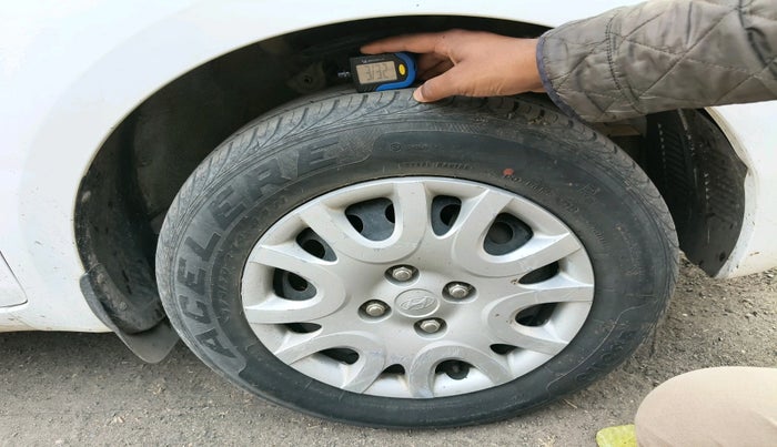 2011 Hyundai i20 MAGNA (O) 1.2, Petrol, Manual, 29,763 km, tyre