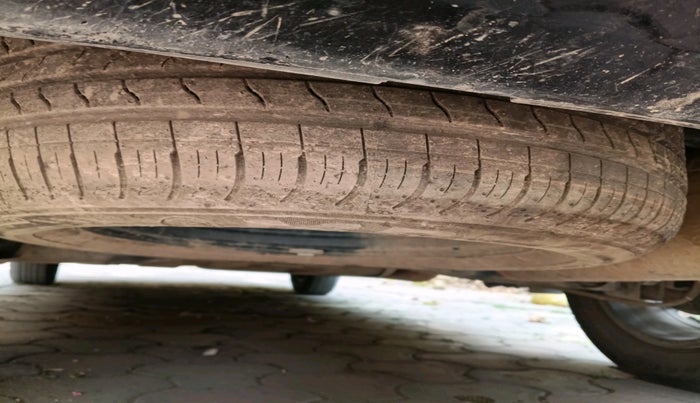 2023 KIA CARENS PRESTIGE PLUS 1.5 PETROL IMT 7 STR, Petrol, Manual, 7,889 km, tyre