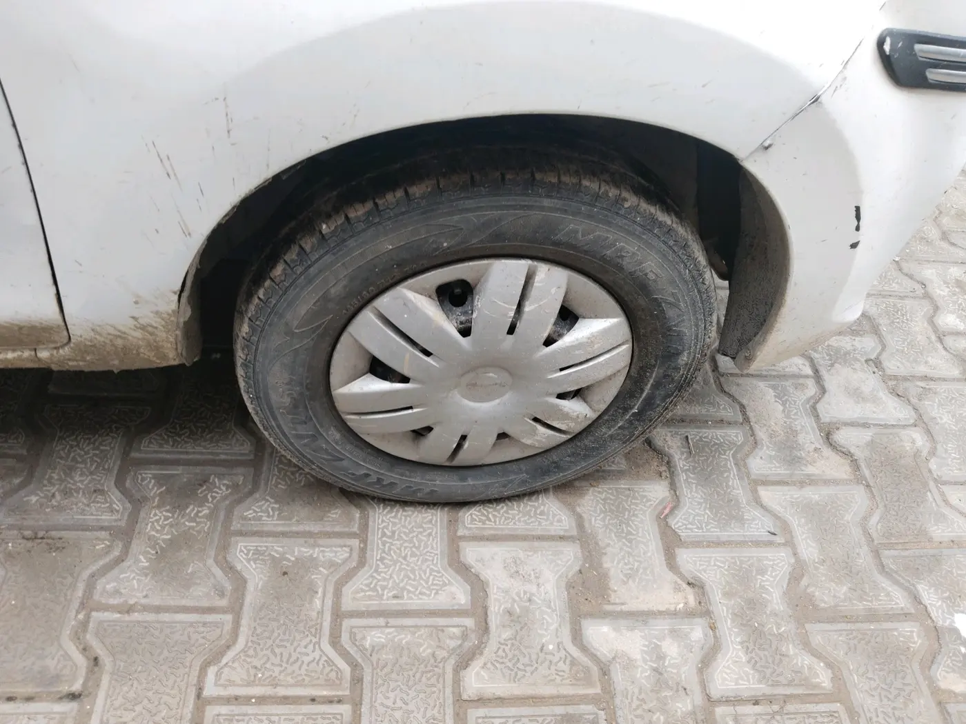 2013 Maruti Alto 800 LXI, Petrol, Manual, 61,048 km, tyre