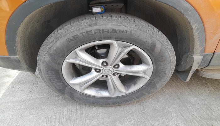 2019 Tata Harrier XZ 2.0L, Diesel, Manual, 72,740 km, tyre