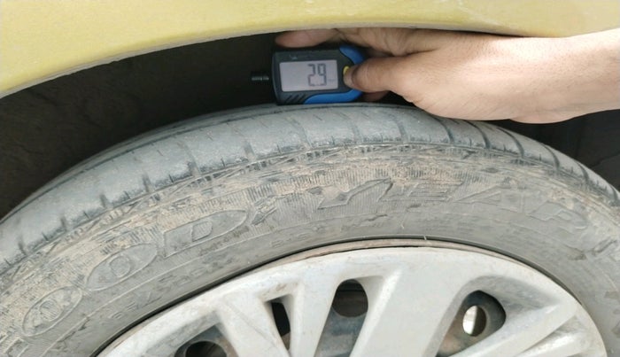 2014 Maruti Celerio VXI AMT, Petrol, Automatic, 2,07,450 km, tyre