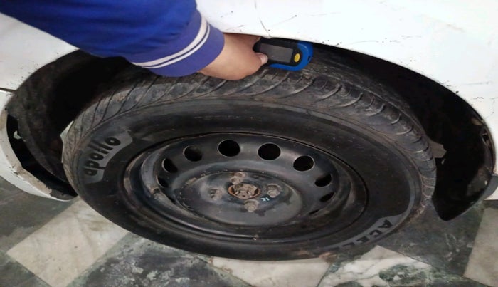 2011 Hyundai i20 SPORTZ 1.2, Petrol, Manual, 98,904 km, tyre