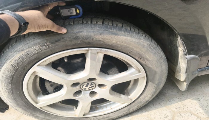 2013 Volkswagen Vento HIGHLINE DIESEL 1.6, Diesel, Manual, 86,376 km, tyre