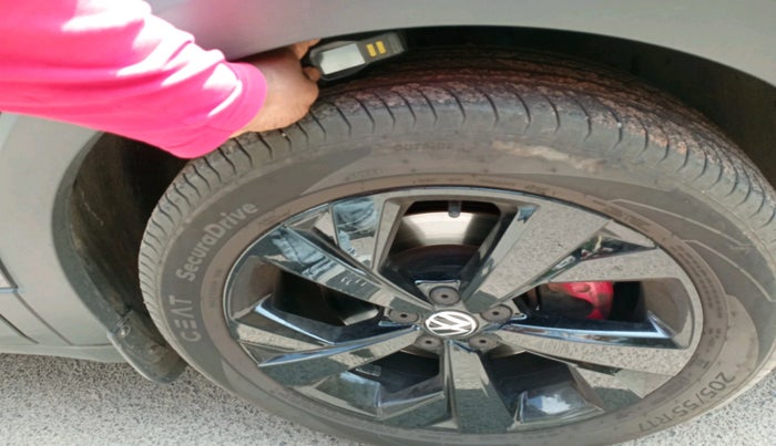 2024 Volkswagen TAIGUN GT PLUS 1.5 TSI DSG, Petrol, Automatic, 15,955 km, tyre