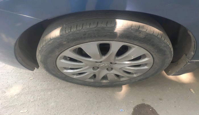 2017 Maruti Baleno ALPHA PETROL 1.2, Petrol, Manual, 71,629 km, tyre