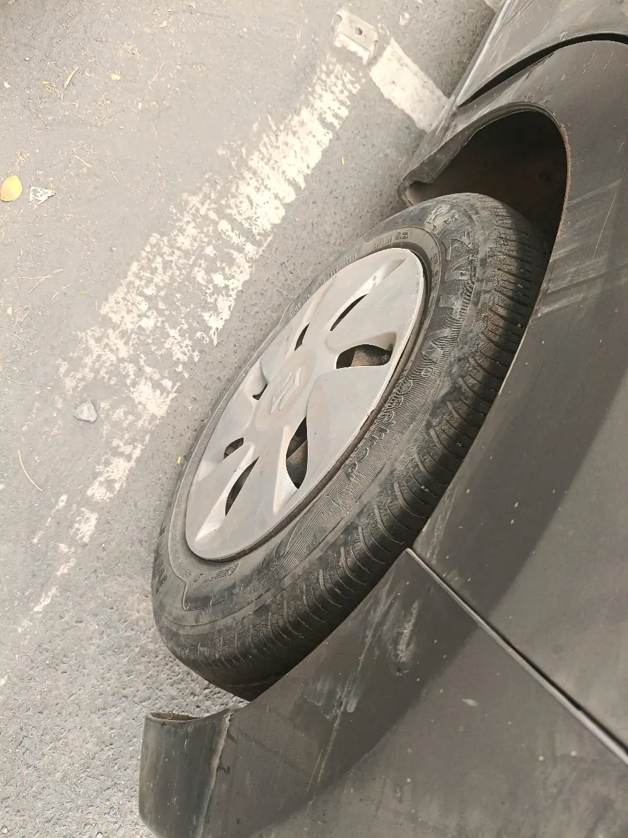2017 Maruti Celerio VXI CNG, CNG, Manual, 1,49,716 km, tyre