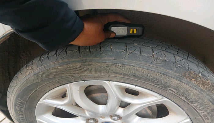 2017 Ford Ecosport TITANIUM 1.5L PETROL, Petrol, Manual, 1,37,077 km, tyre