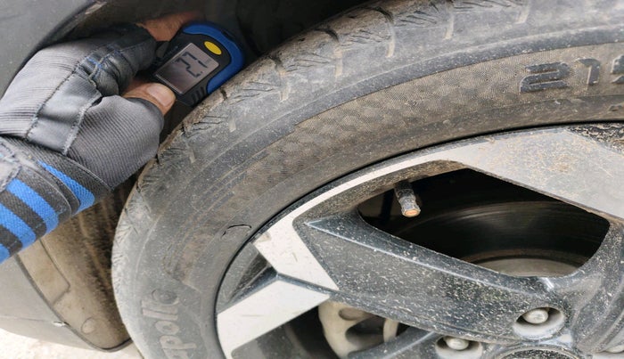 2021 Hyundai ALCAZAR 2.0 SIGNATURE (O) AT 6STR, Petrol, Automatic, 68,212 km, tyre