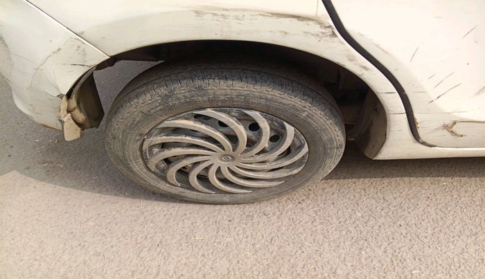 2018 Maruti Swift LXI, Petrol, Manual, 1,12,201 km, tyre