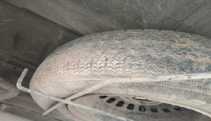 2020 Renault TRIBER RXZ, Petrol, Manual, 23,249 km, tyre