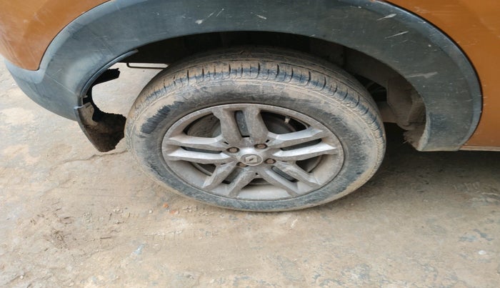 2020 Renault TRIBER RXZ, Petrol, Manual, 23,249 km, tyre