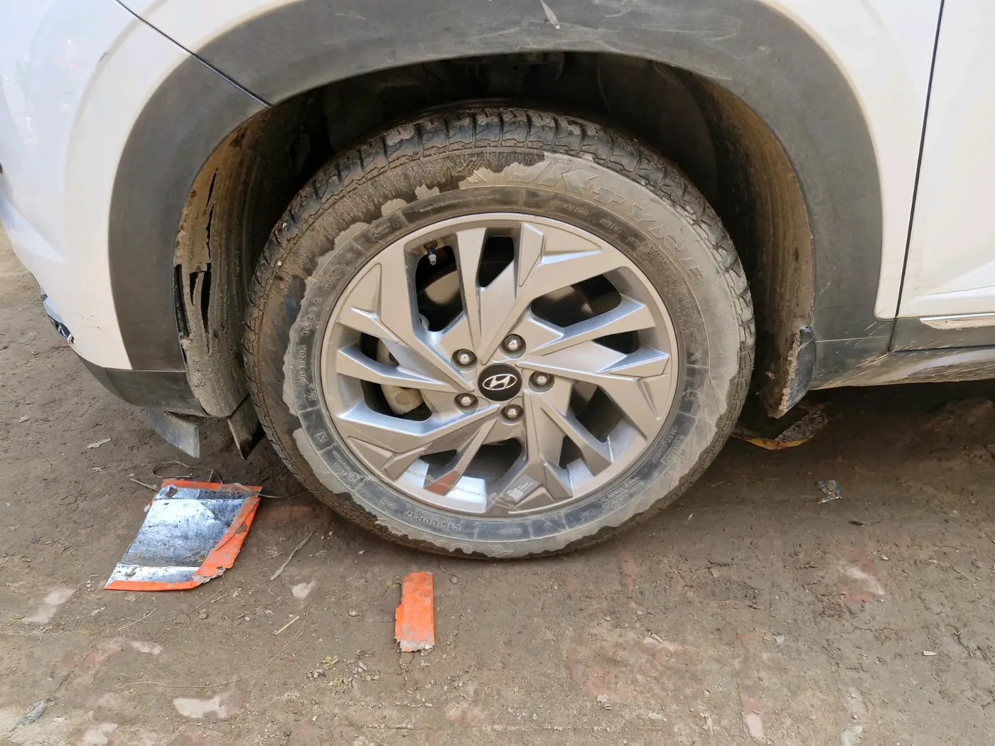 2023 Hyundai Creta SX IVT 1.5 PETROL, Petrol, Automatic, 56,683 km, tyre