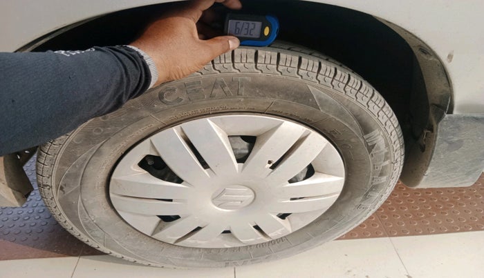 2019 Maruti Alto 800 LXI CNG, Petrol, Manual, 13,779 km, tyre