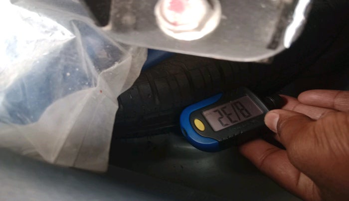 2019 Maruti Alto 800 LXI CNG, Petrol, Manual, 13,779 km, tyre