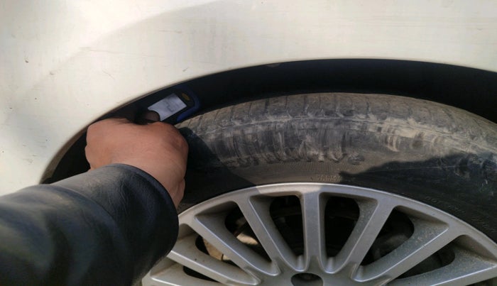 2016 Tata Zest XT PETROL, Petrol, Manual, 71,682 km, tyre