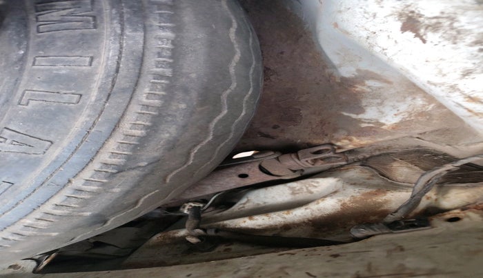 2013 Hyundai Eon ERA +, Petrol, Manual, 14,549 km, tyre