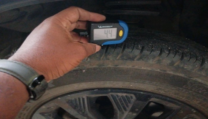 2020 Maruti Vitara Brezza ZXI, Petrol, Manual, 13,323 km, tyre