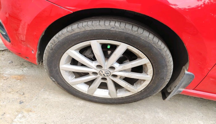 2018 Volkswagen Polo GT TSI AT, Petrol, Automatic, 81,764 km, tyre