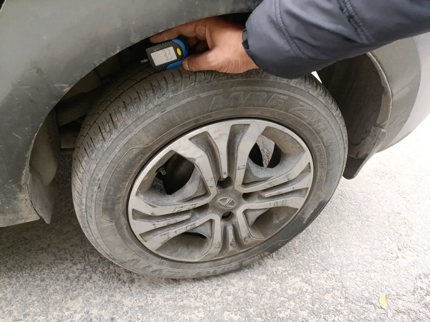 2023 Tata TIGOR XZ PLUS CNG, CNG, Manual, 57,290 km, tyre