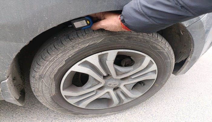 2023 Tata TIGOR XZ PLUS CNG, Petrol, Manual, 57,290 km, tyre