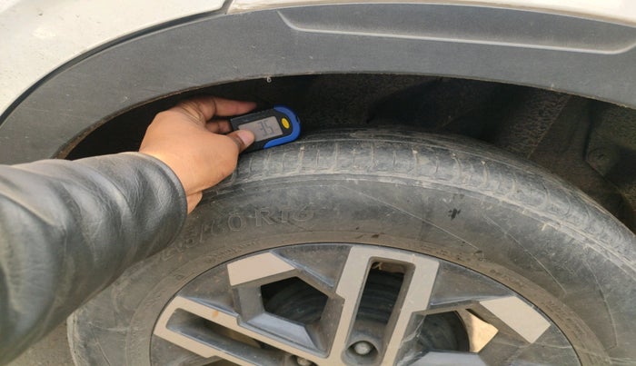 2022 Hyundai VENUE SX (O) 1.5 CRDI, Diesel, Manual, 61,246 km, tyre