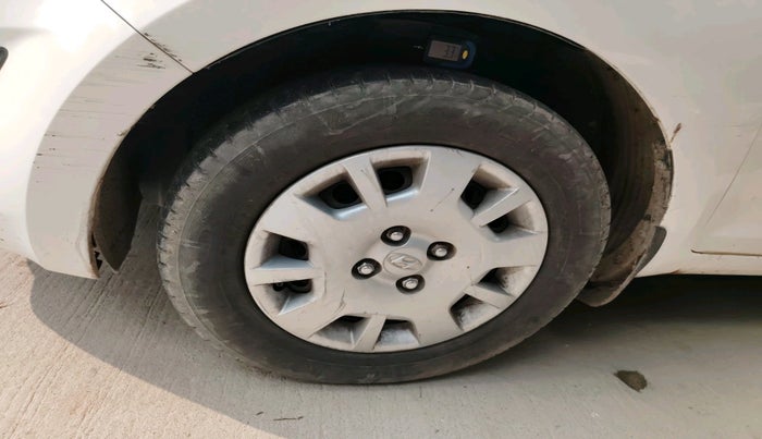 2013 Hyundai i20 MAGNA (O) 1.2, Petrol, Manual, 97,272 km, tyre