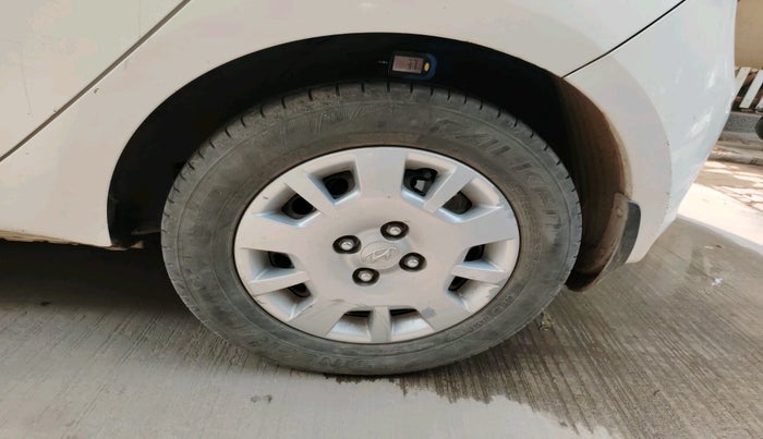 2013 Hyundai i20 MAGNA (O) 1.2, Petrol, Manual, 97,272 km, tyre