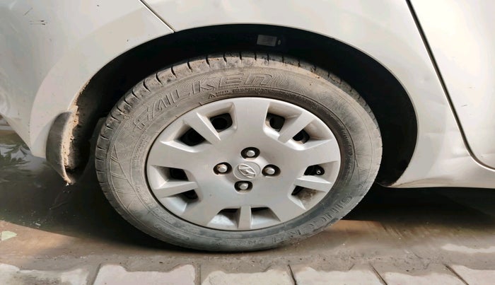 2013 Hyundai i20 MAGNA (O) 1.2, Petrol, Manual, 97,272 km, tyre