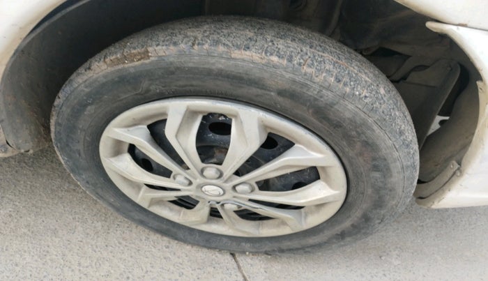 2011 Tata Indica V2 DLS, Diesel, Manual, 1,38,772 km, tyre