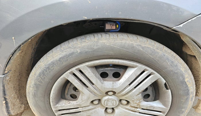 2010 Honda City 1.5L I-VTEC S MT, Petrol, Manual, 1,12,450 km, tyre