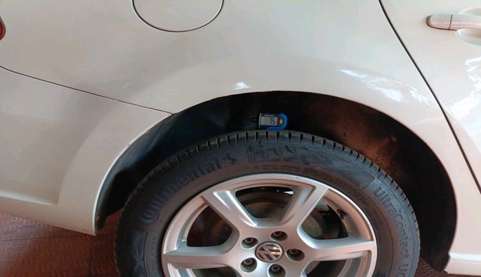 2014 Volkswagen Vento HIGHLINE DIESEL 1.6, Diesel, Manual, 1,84,455 km, tyre