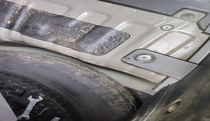 2025 Mahindra XUV 3XO MX2 1.5 Turbo Diesel, Diesel, Manual, 9,381 km, tyre