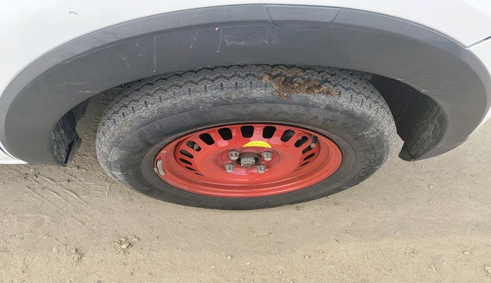 2023 Renault TRIBER RXZ, Petrol, Manual, 44,733 km, tyre