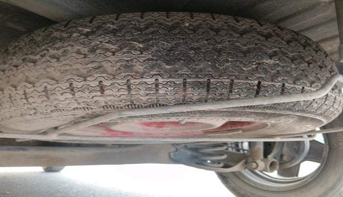 2022 Renault TRIBER RXZ, Petrol, Manual, 32,392 km, tyre