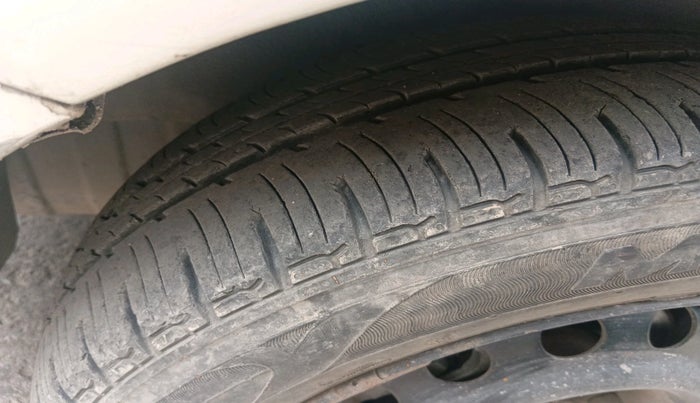 2011 Hyundai i20 SPORTZ 1.2, Petrol, Manual, 68,382 km, tyre