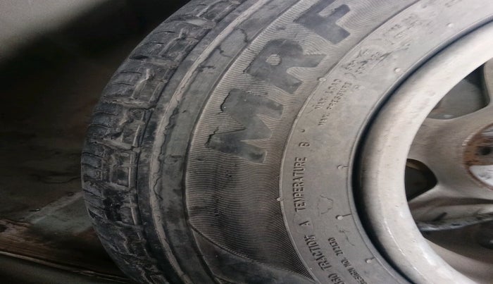 2011 Hyundai i20 SPORTZ 1.2, Petrol, Manual, 68,382 km, tyre