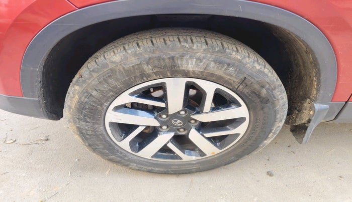 2020 Tata Harrier XZA PLUS 2.0L DUAL TONE, Diesel, Automatic, 1,88,332 km, tyre