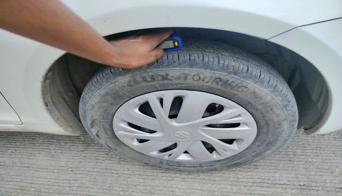 2013 Maruti Swift VXI, Petrol, Manual, 65,184 km, tyre